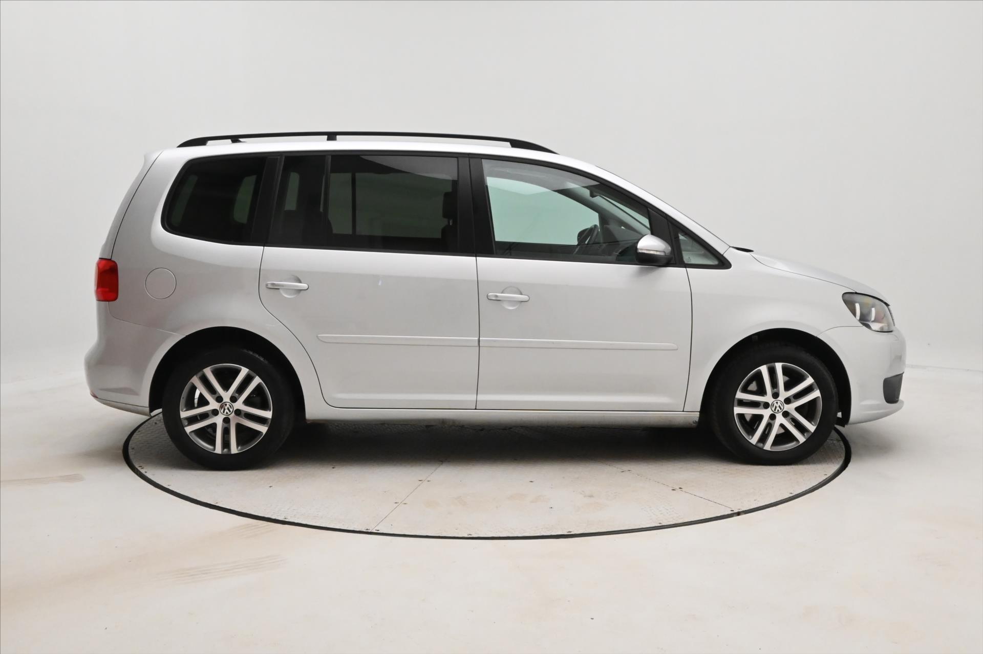 volkswagen-touran-2-0-tdi-103-kw-dsg-comfortline-zaruka - 3