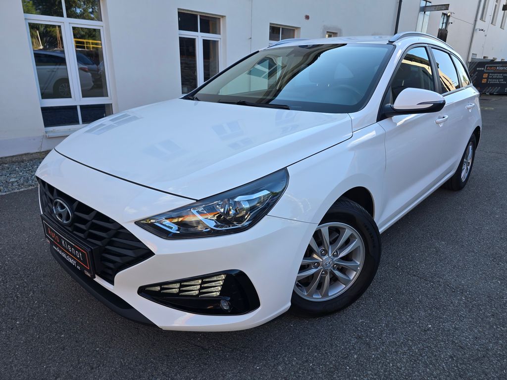 Hyundai i30 1.6CRDi COMFORT LED KAMERA NAV