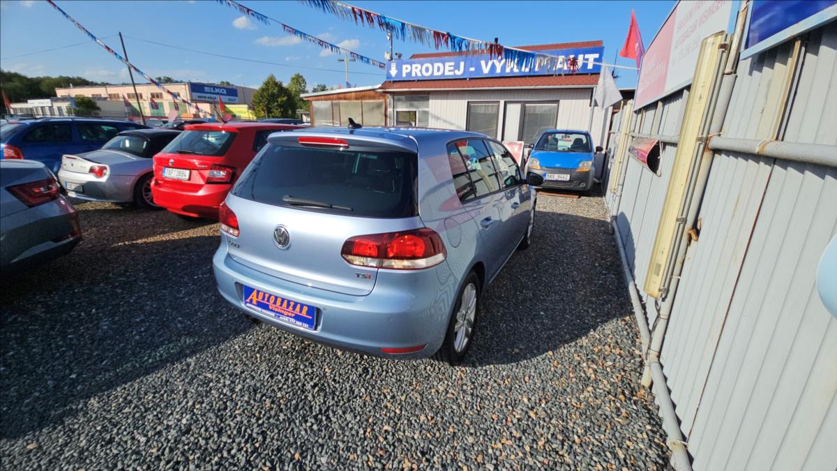 volkswagen-golf-1-4-tsi-dsg-90-kw-highline - 4