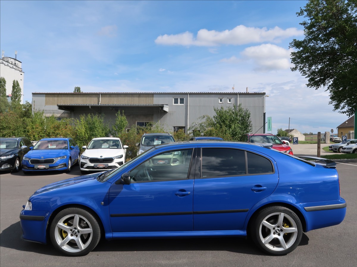 skoda-octavia-1-9-tdi-novecr-rspaket-xenony - 5