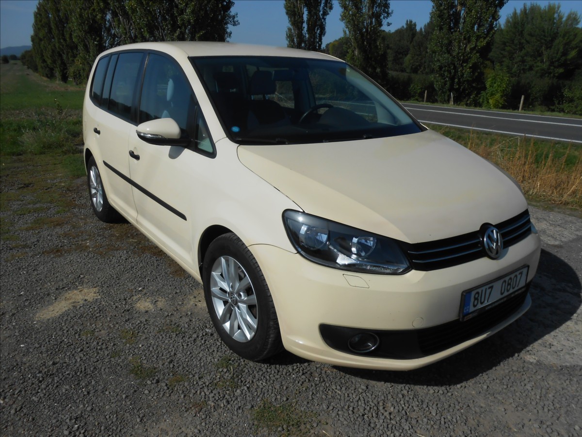 volkswagen-touran-1-6-tdi-66-kw-historie-klima - 3