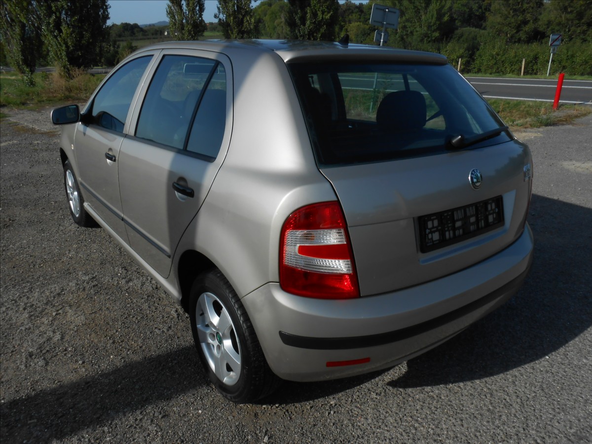 skoda-fabia-1-4-i-16v-55-kw-serviska-klima - 3