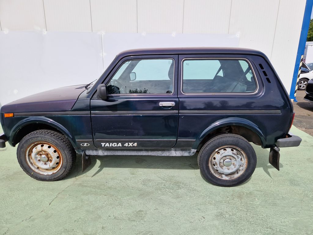 lada-niva-taiga-1-7-4x4 - 5