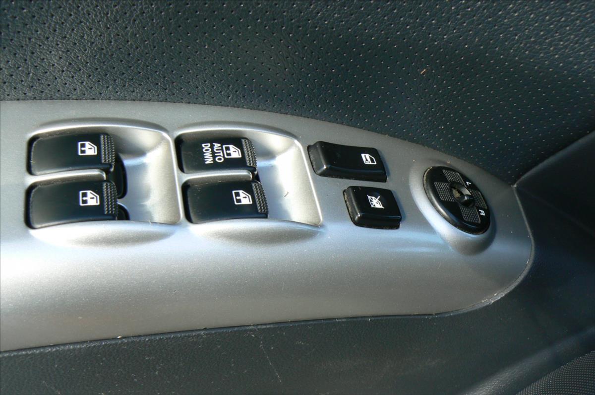 kia-sportage-2-7-v6-4wd-lpg-automat - 8