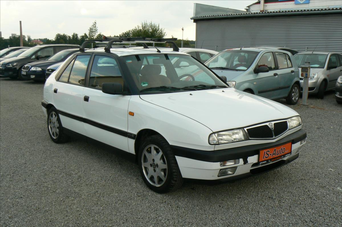 lancia-delta-2-0-16v-super-stav - 1