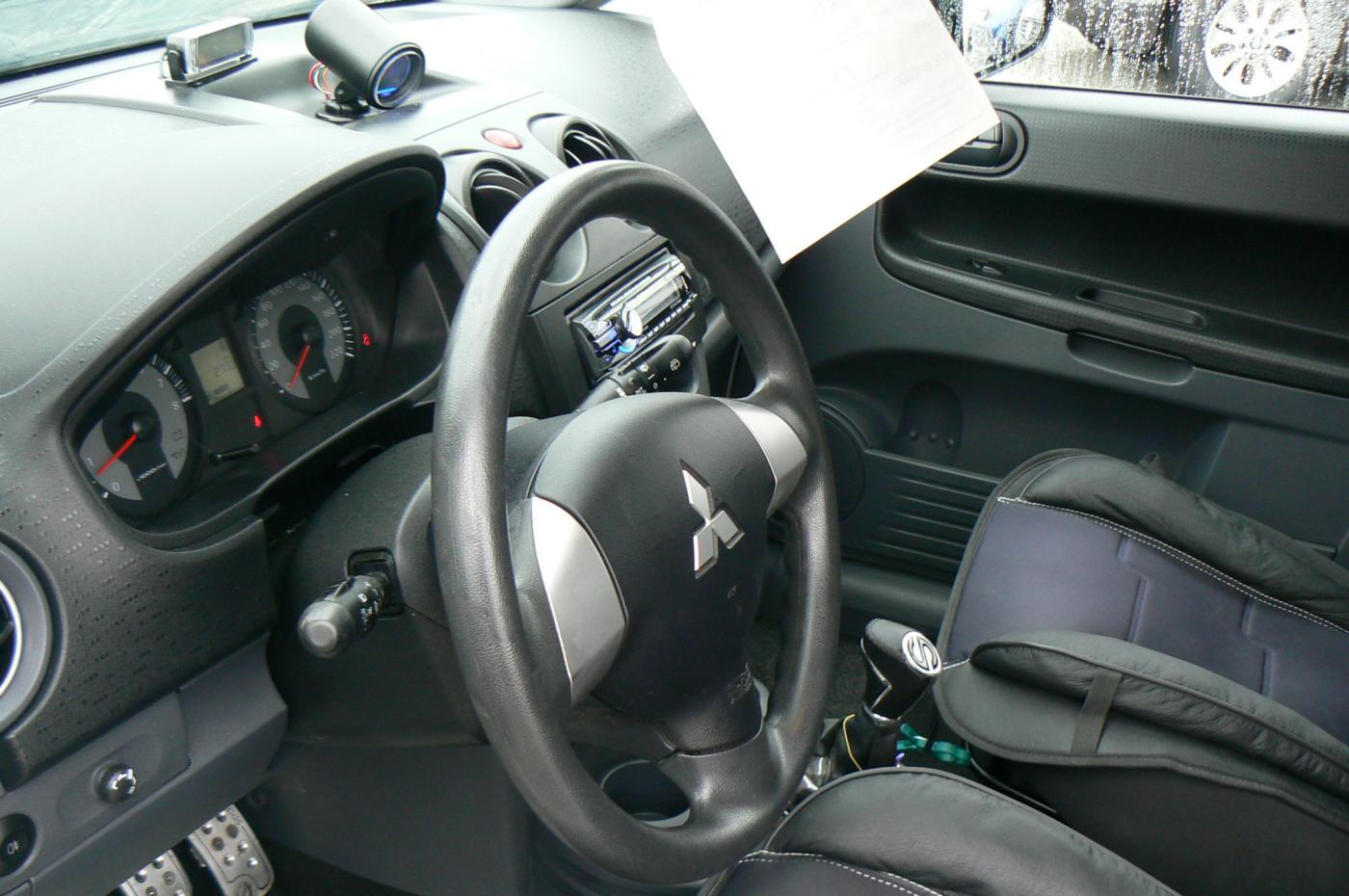 mitsubishi-colt-1-3 - 8