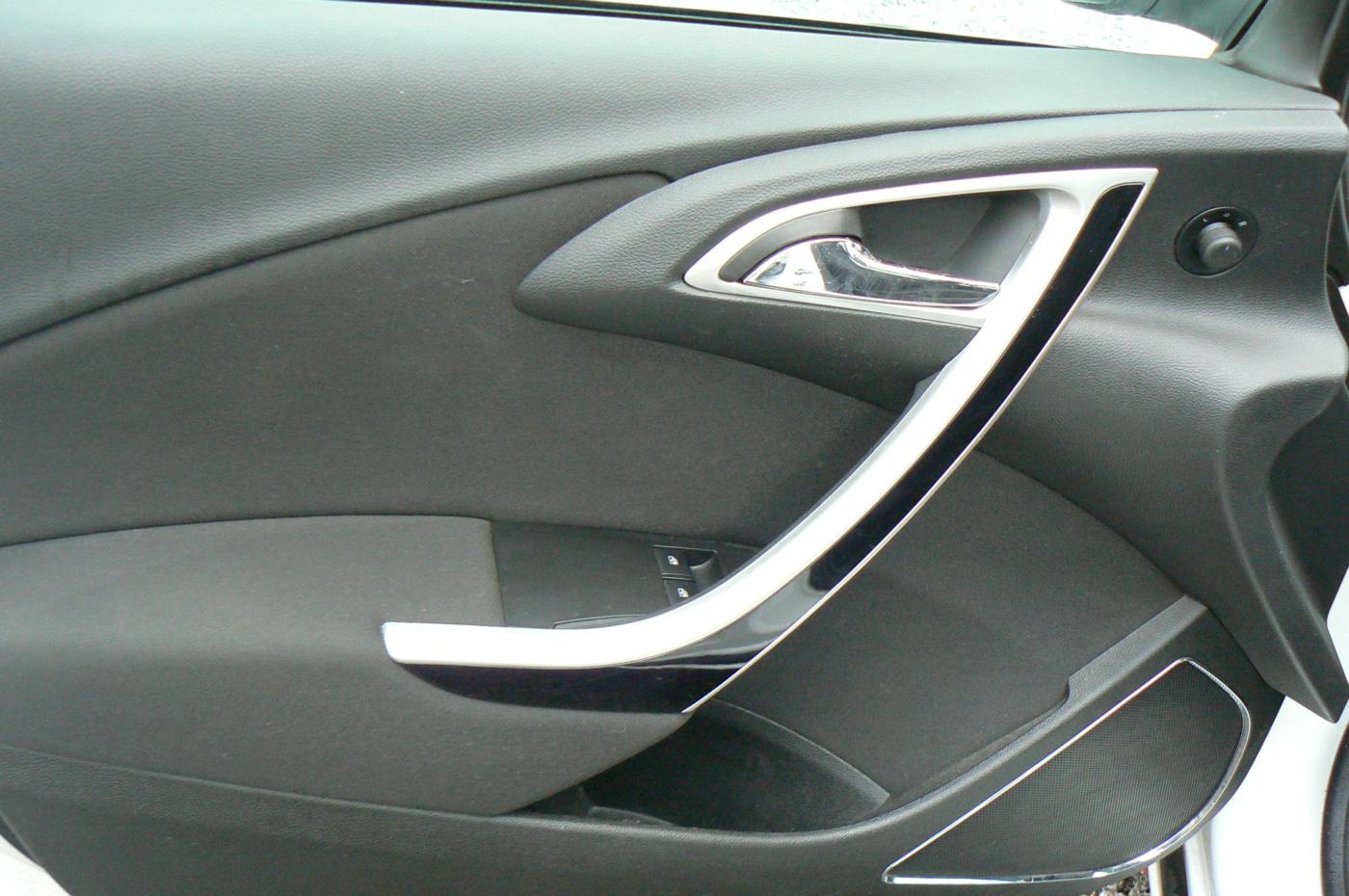 opel-astra-1-4-t-sport-kroupy - 8