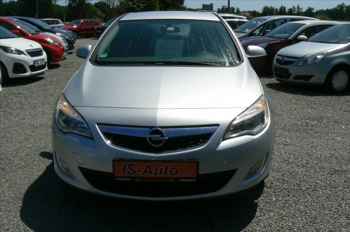 opel-astra-1-6-i - 3