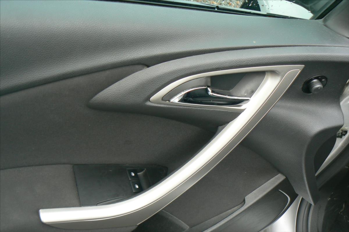 opel-astra-1-6-i - 7