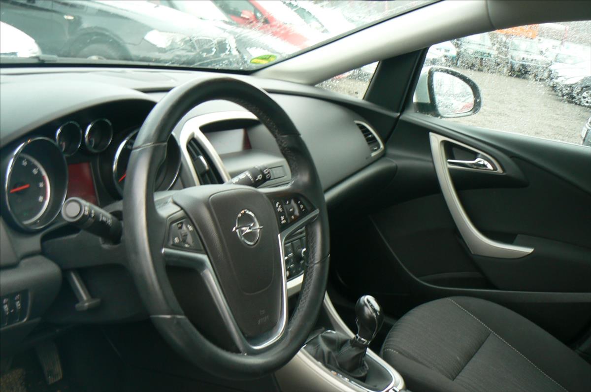 opel-astra-1-6-i - 8