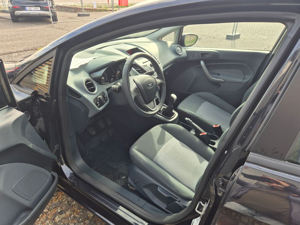 ford-fiesta-1-2i-44kw-klima - 8