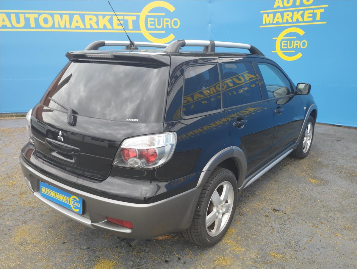 mitsubishi-outlander-2-4-i-118kw-4x4-automat - 3