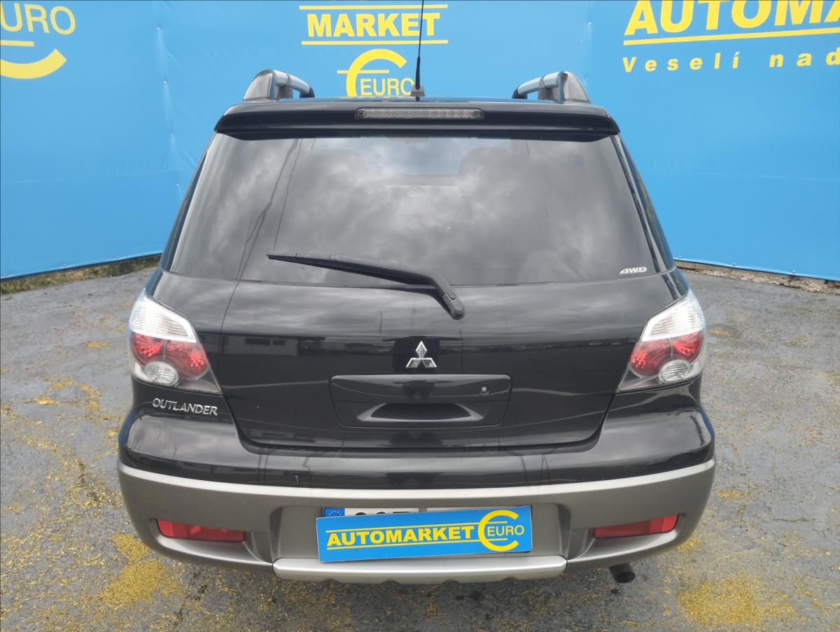 mitsubishi-outlander-2-4-i-118kw-4x4-automat - 4