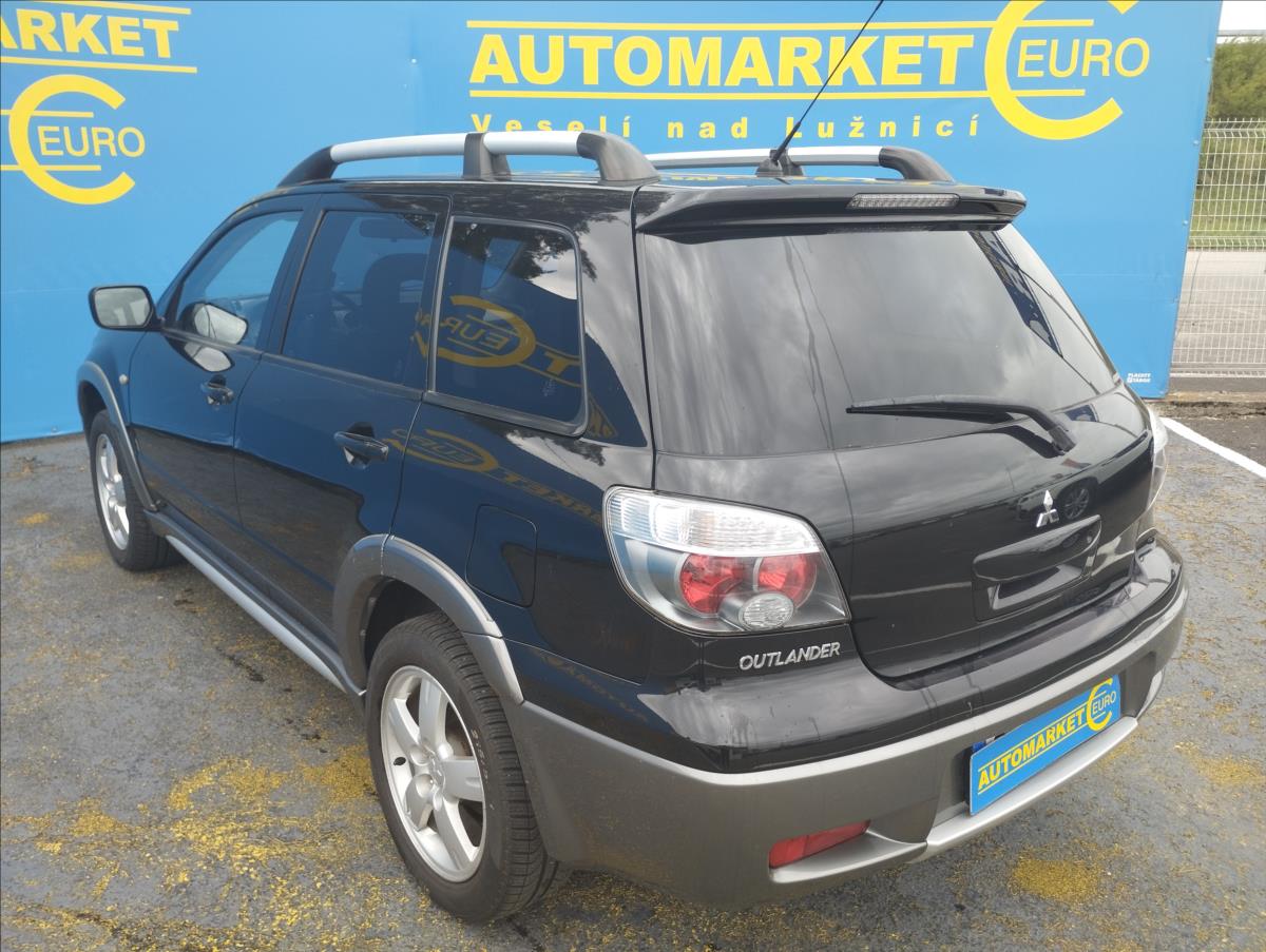 mitsubishi-outlander-2-4-i-118kw-4x4-automat - 5