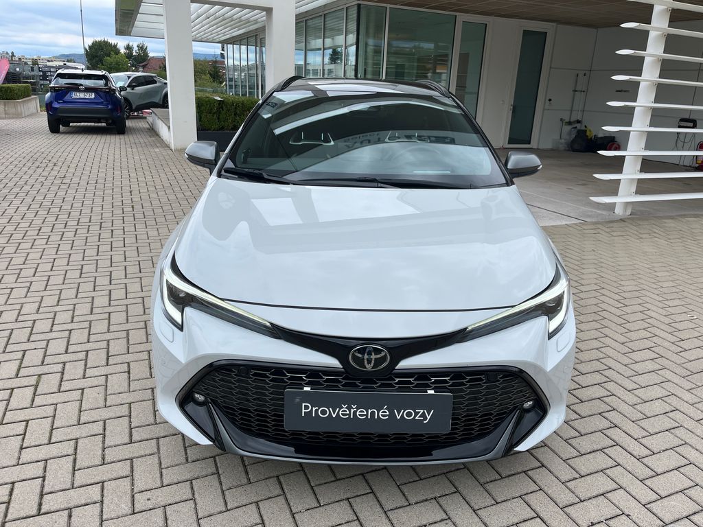 toyota-corolla-2-0-hev-gr-sport-dynamic-jbl - 8