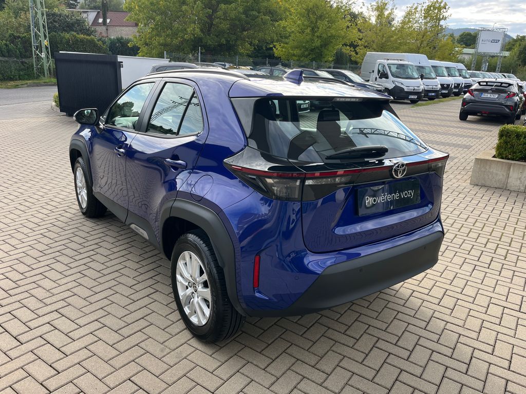 toyota-yaris-cross-1-5-hybrid-e-cvt-comfort - 3