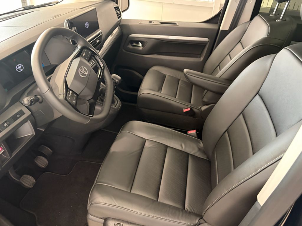 toyota-proace-verso-2-2-d-4d-l2-family-webasto-executive - 8
