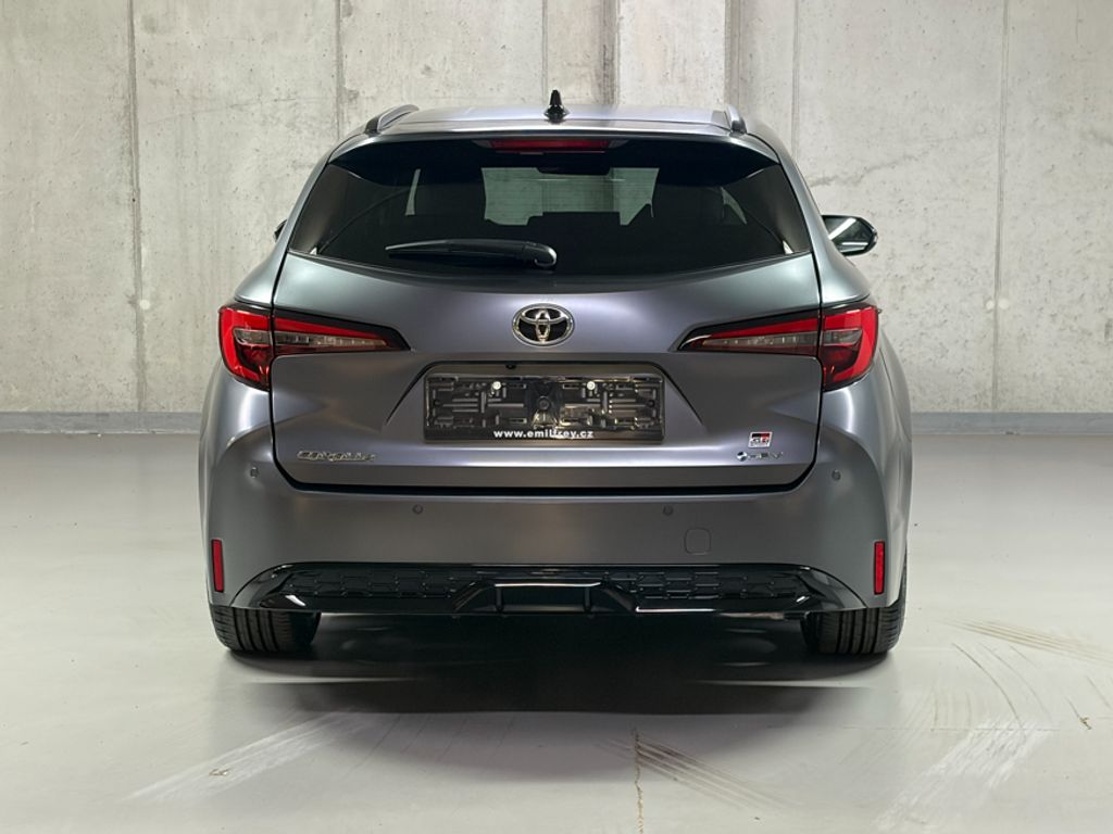 toyota-corolla-2-0-hev-ts-gr-sport-specialni-lak - 5