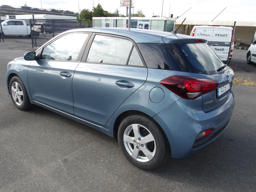 hyundai-i20-1-2i-1-maj-naj-62000-km - 3