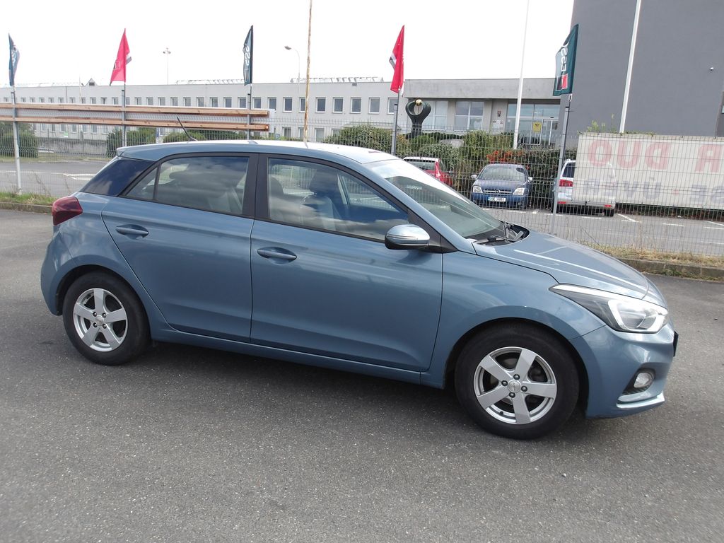hyundai-i20-1-2i-1-maj-naj-62000-km - 9