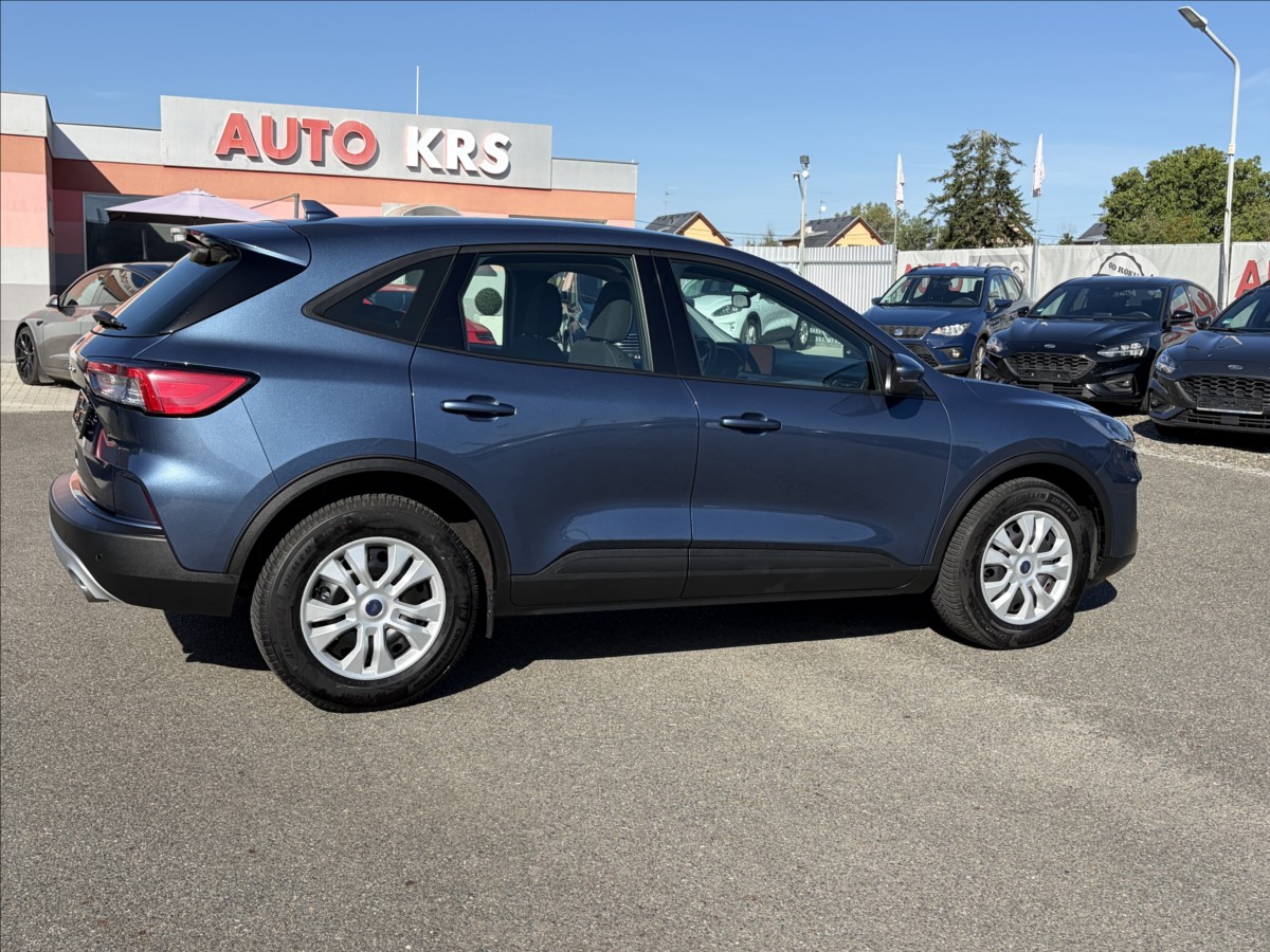 ford-kuga-1-5-eb-1-maj-jen33tkm-led-navi-carplay-temp - 3