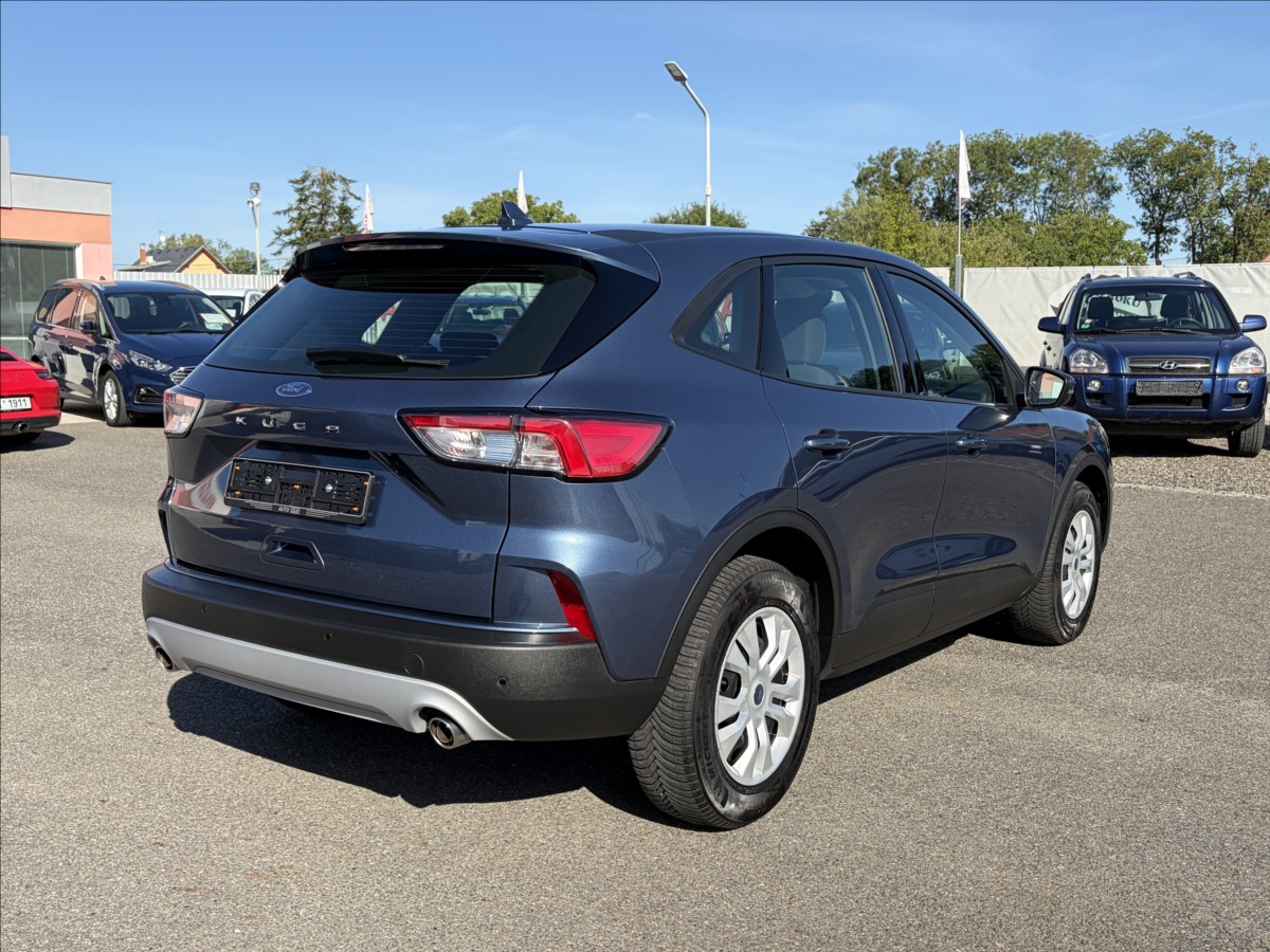 ford-kuga-1-5-eb-1-maj-jen33tkm-led-navi-carplay-temp - 4