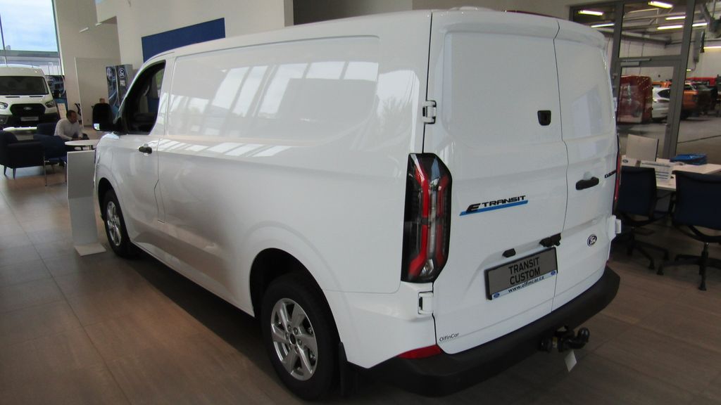 ford-transit-custom-trend-van-320-l1 - 3