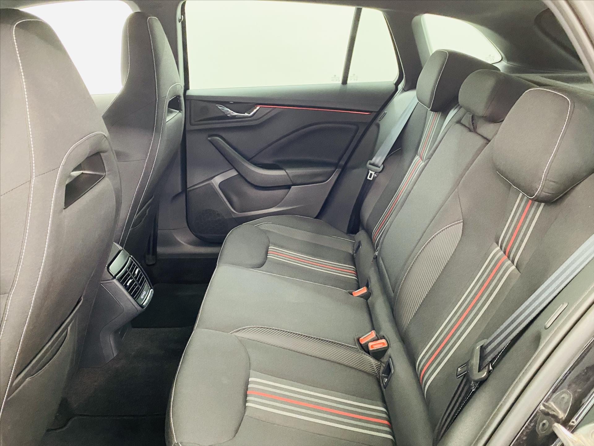 skoda-scala-1-0-tsi-85kw-monte-carlo - 5