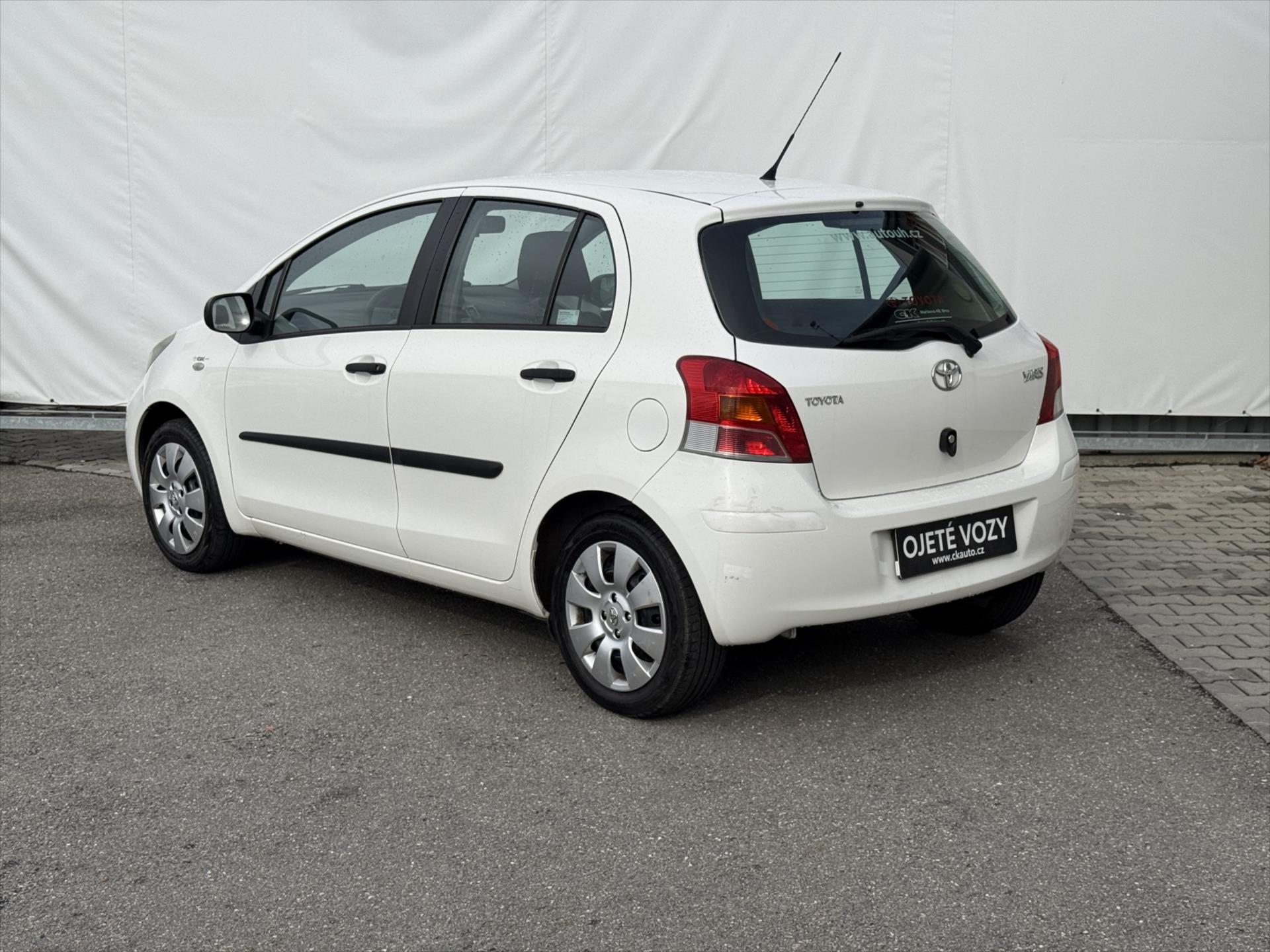 toyota-yaris-1-3-terra-cool - 5