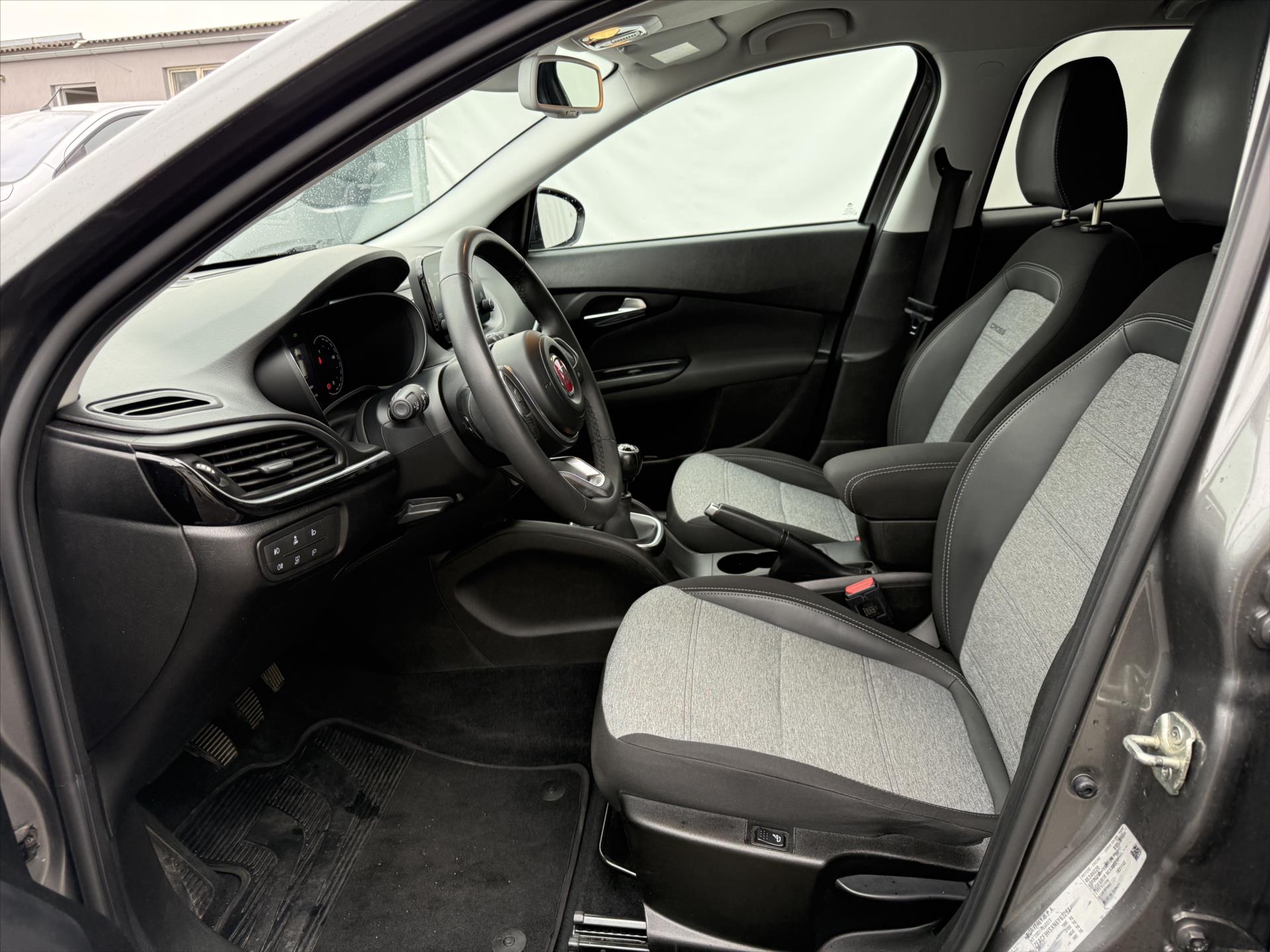 fiat-tipo-1-6-multijet-cross - 7