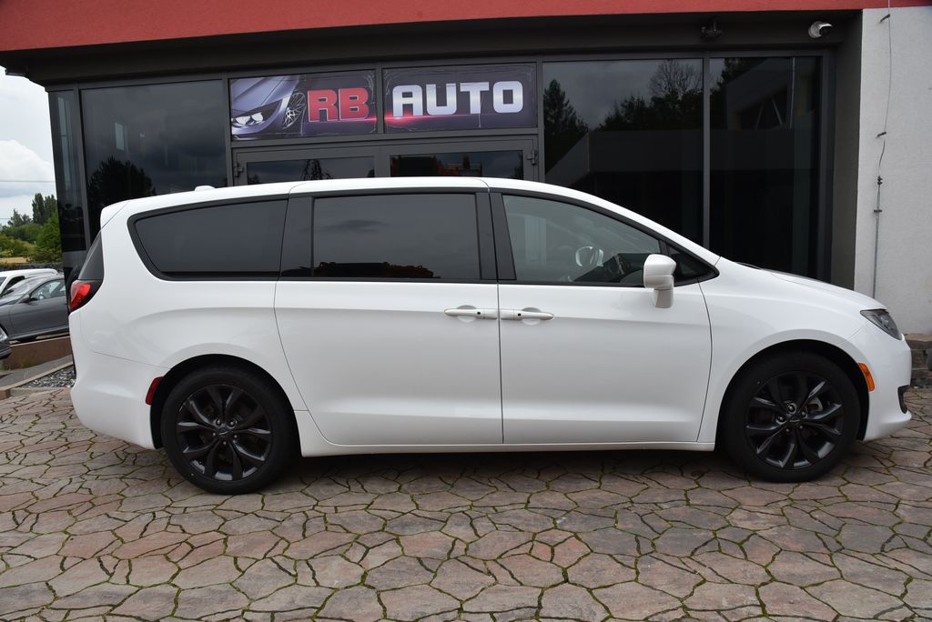 chrysler-pacifica-3-6l-300-ps-7-mist-limited - 6