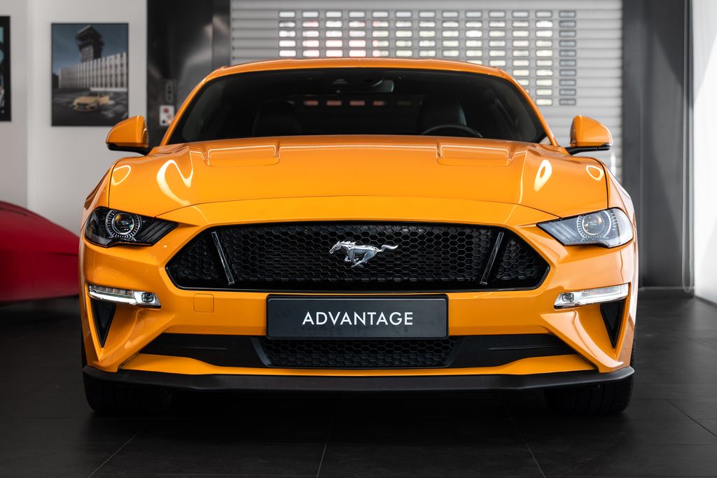 ford-mustang-5-0-v8-gt-fastback-1-majitel-puvod-cr-vent-sed - 1