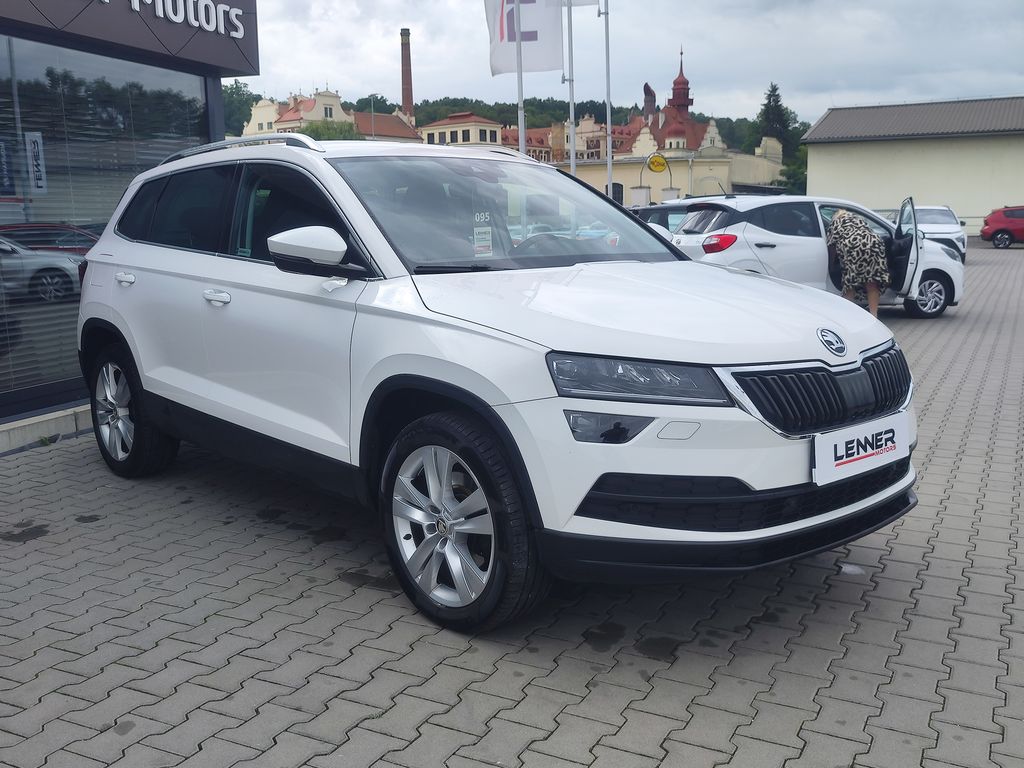 skoda-karoq-2-0-tdi-140kw-style-dsg-4x4 - 2