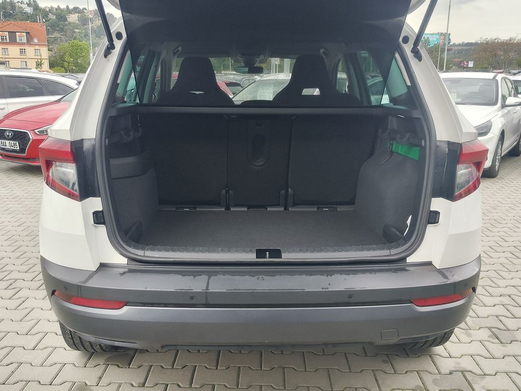 skoda-karoq-2-0-tdi-140kw-style-dsg-4x4 - 8