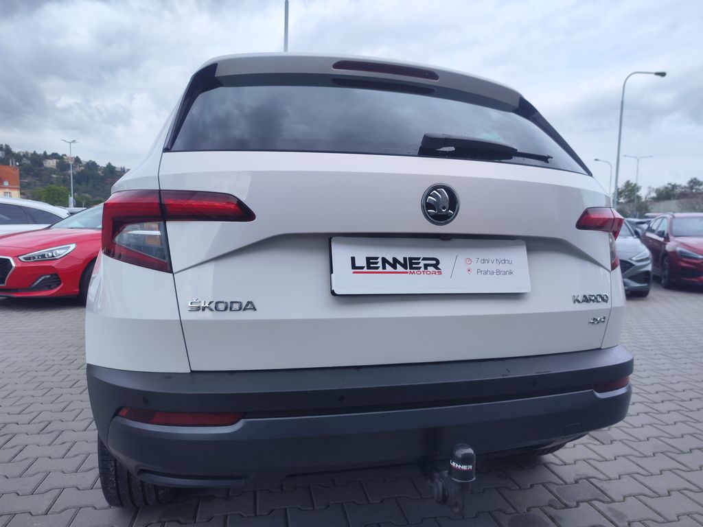 skoda-karoq-2-0-tdi-140kw-style-dsg-4x4 - 9