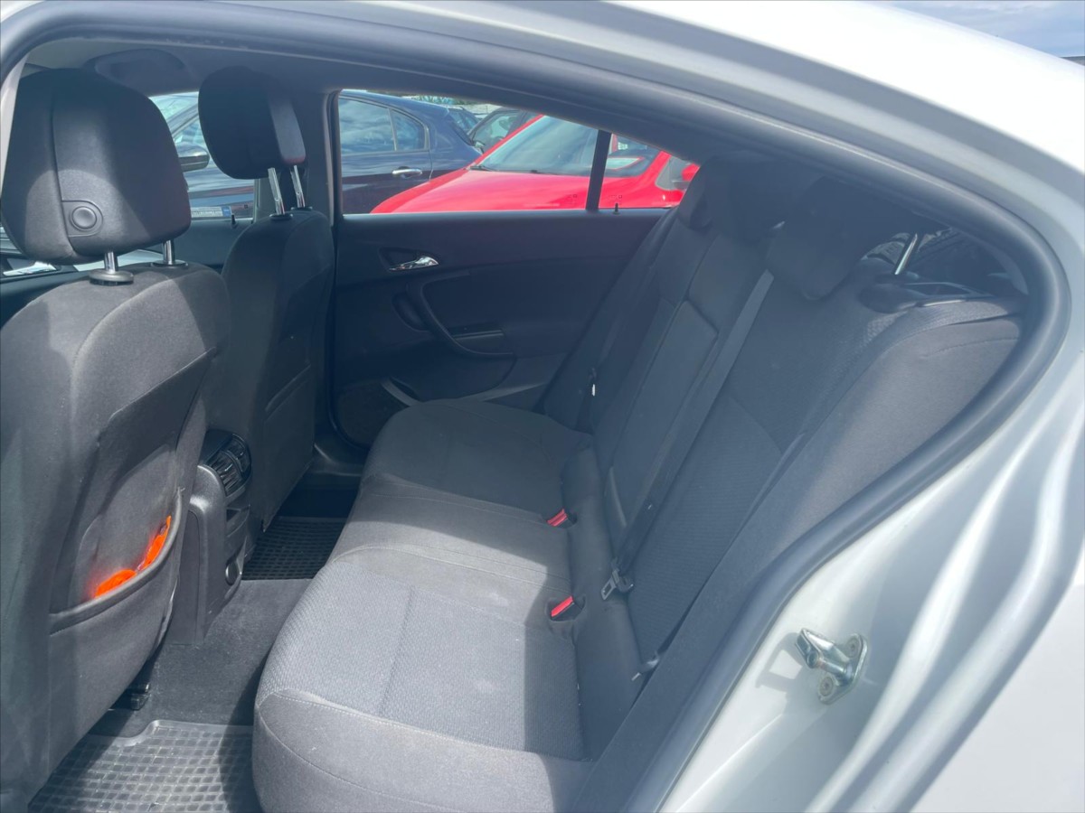 opel-insignia-2-0-cdti - 8