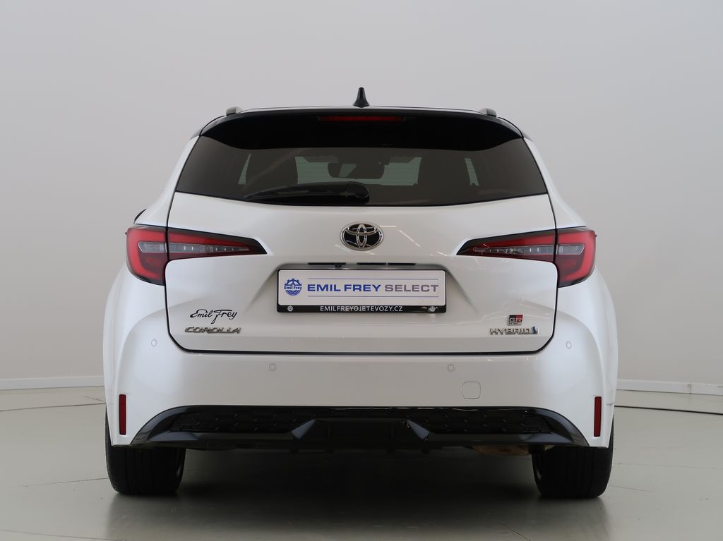 toyota-corolla-2-0hybrid-cz-1maj-gr-sport - 5