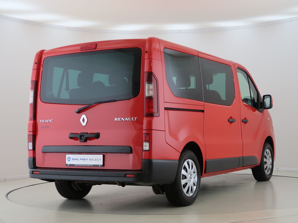 renault-trafic-1-6-dci-bus-8mist-cz - 4