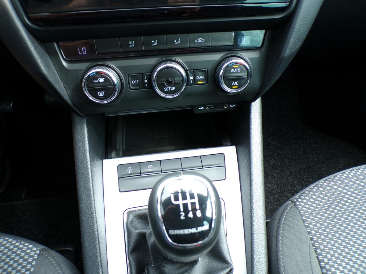 skoda-octavia-1-6-tdi-greenline - 9