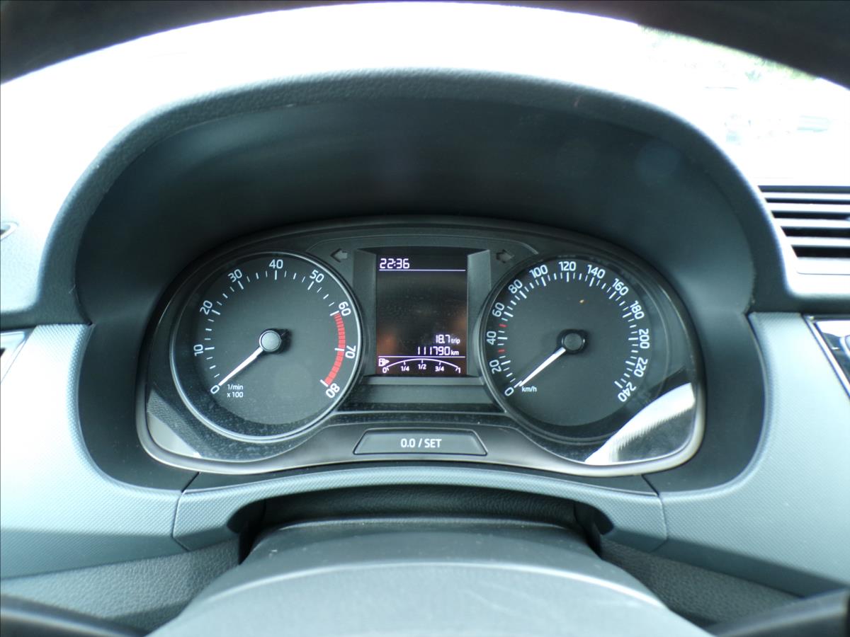 skoda-fabia-1-0-mpi-klimatizace - 7