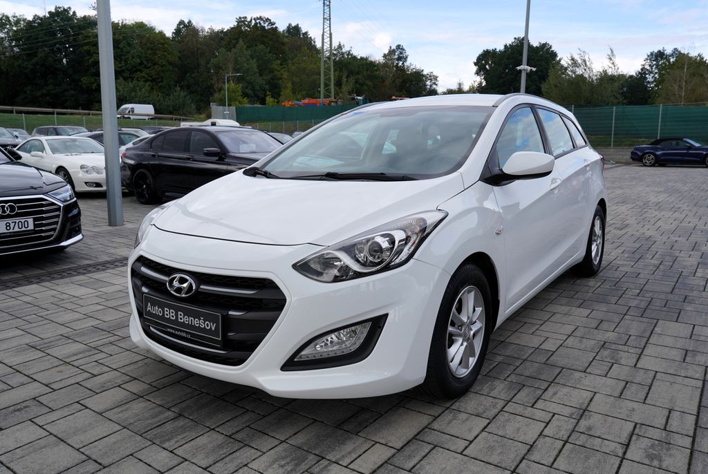 hyundai-i30-i30-1-6i-dohc-16v-120-ps-cr - 1
