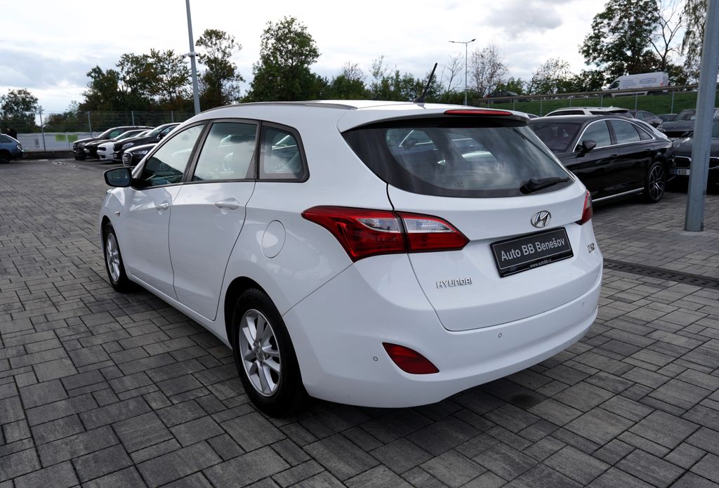 hyundai-i30-i30-1-6i-dohc-16v-120-ps-cr - 3