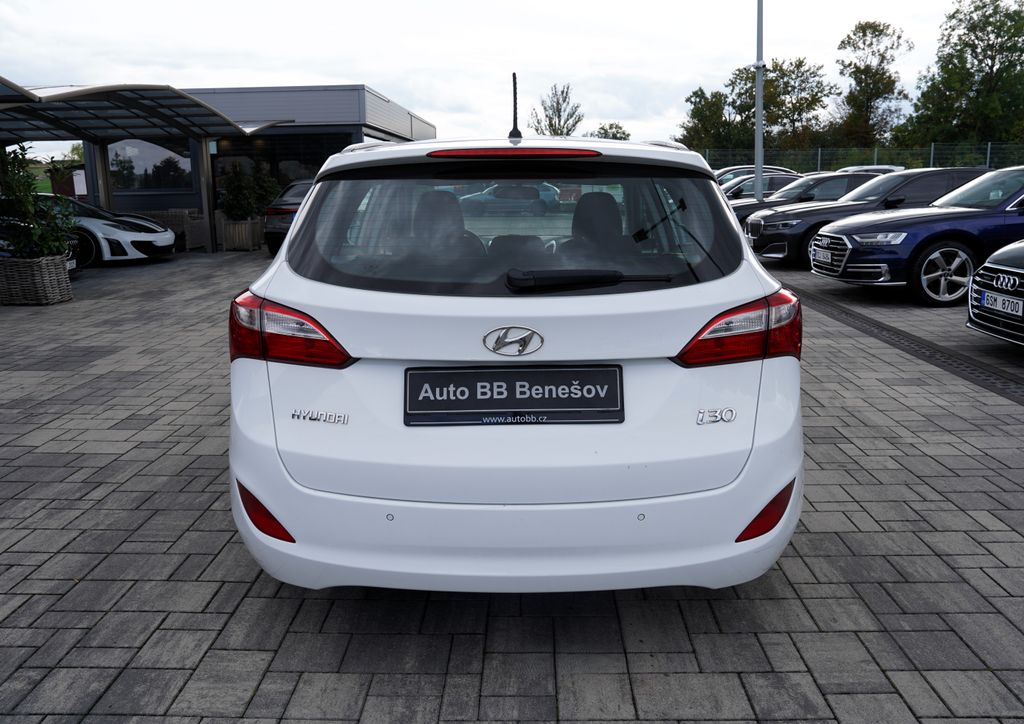 hyundai-i30-i30-1-6i-dohc-16v-120-ps-cr - 4