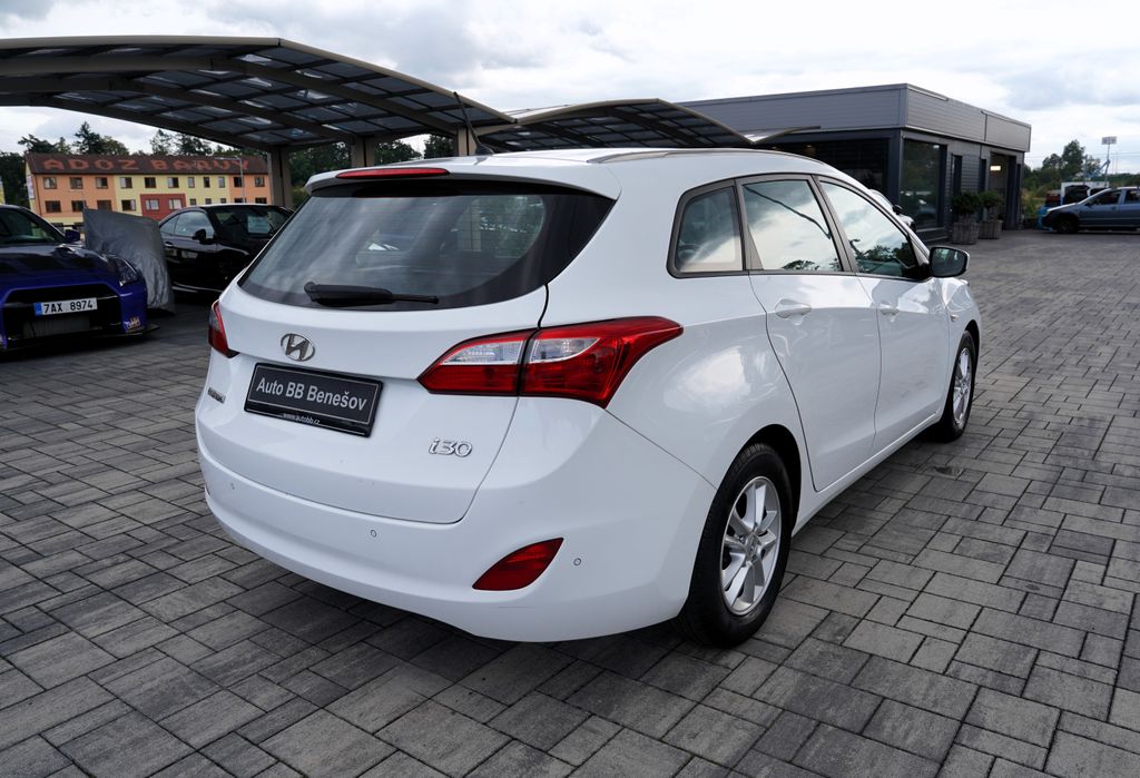 hyundai-i30-i30-1-6i-dohc-16v-120-ps-cr - 5