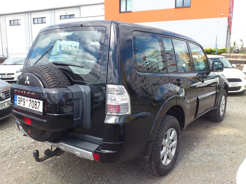 mitsubishi-pajero-3-2-di-d-4x4-mist-7-r-v-2012 - 7