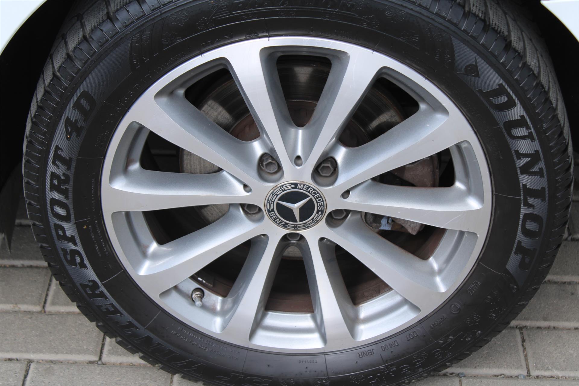 mercedes-benz-tridy-e-200d-118kw - 8