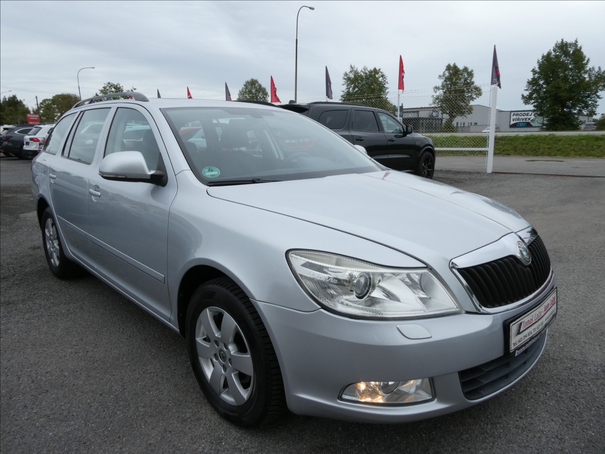 Škoda Octavia 1,4 TSi 90kW serviska, závěs