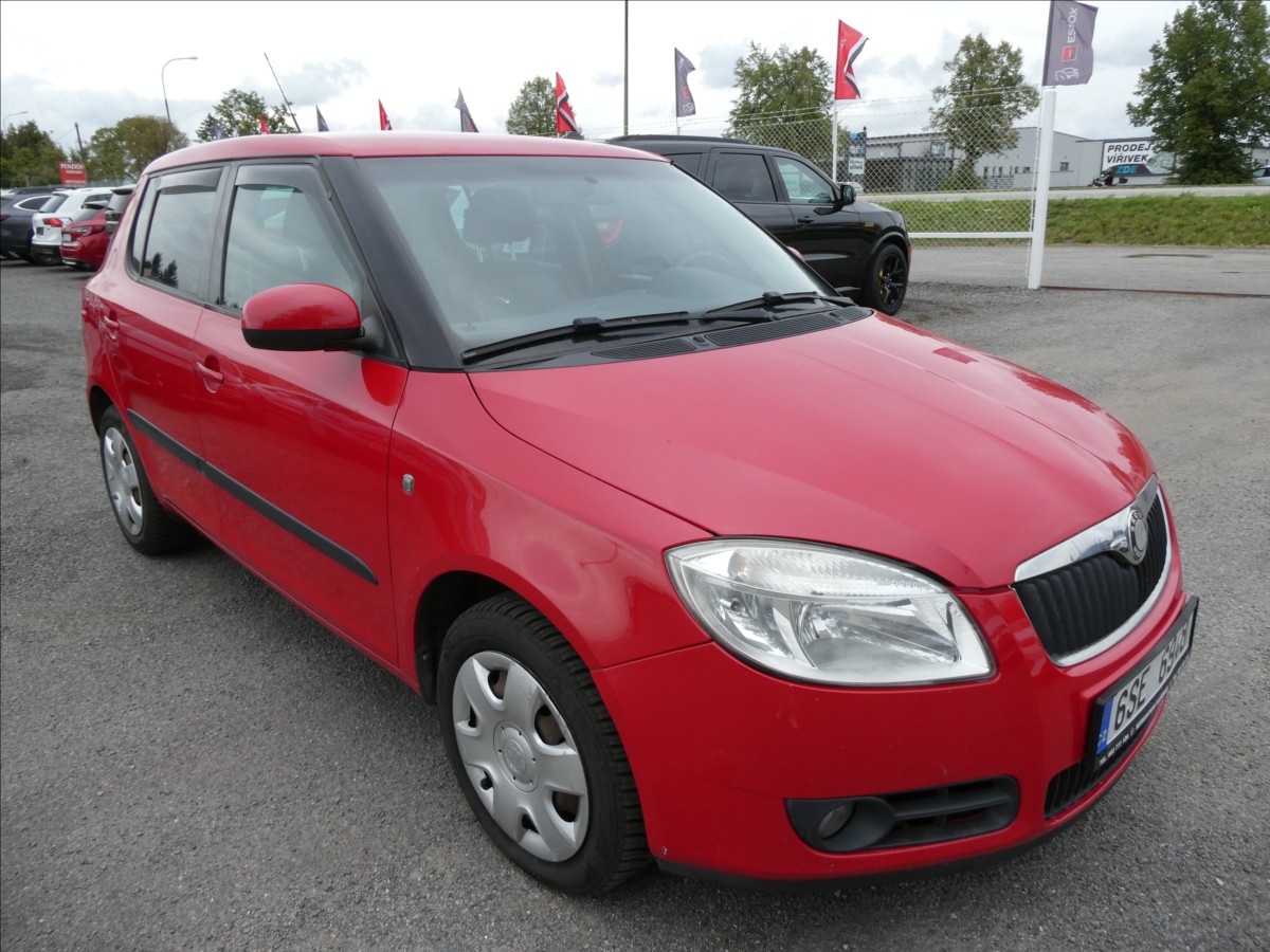 Škoda Fabia 1,6 i16V 77kW AUTOMAT,klima,ČR