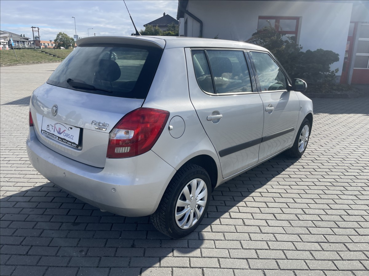 skoda-fabia-1-4-i-16v-klima-esp-serviska-po-stk - 3