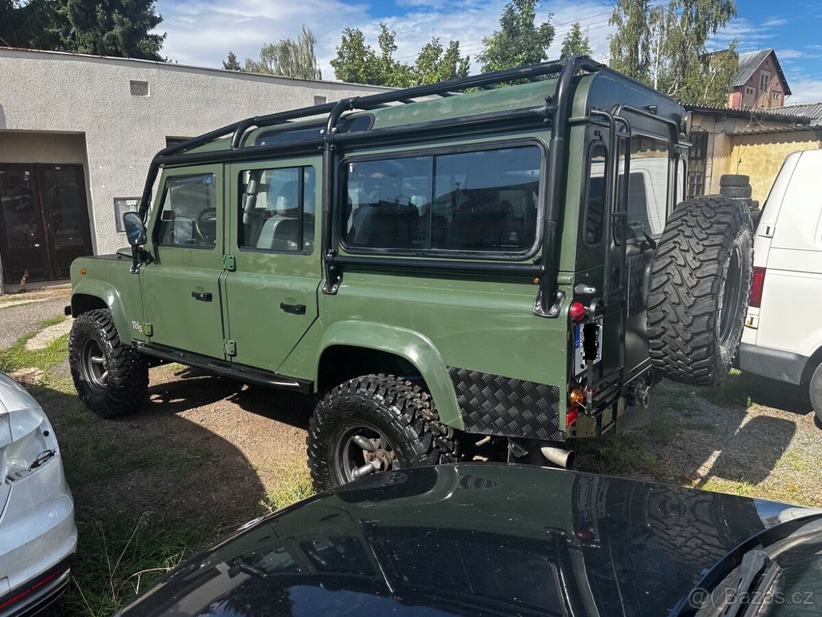 land-rover-defender - 9